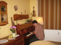 /album/fotogalerie-jaroslav-kneisl/klavirista-jpg/